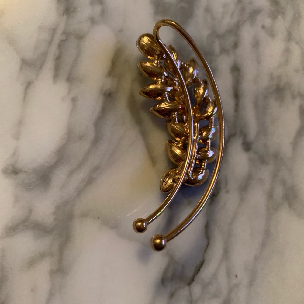 Ear Cuff - Picture 3 of 4